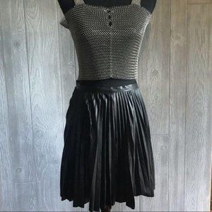 Black midi skirt crimped design faux leather looking thinner material skirt 2